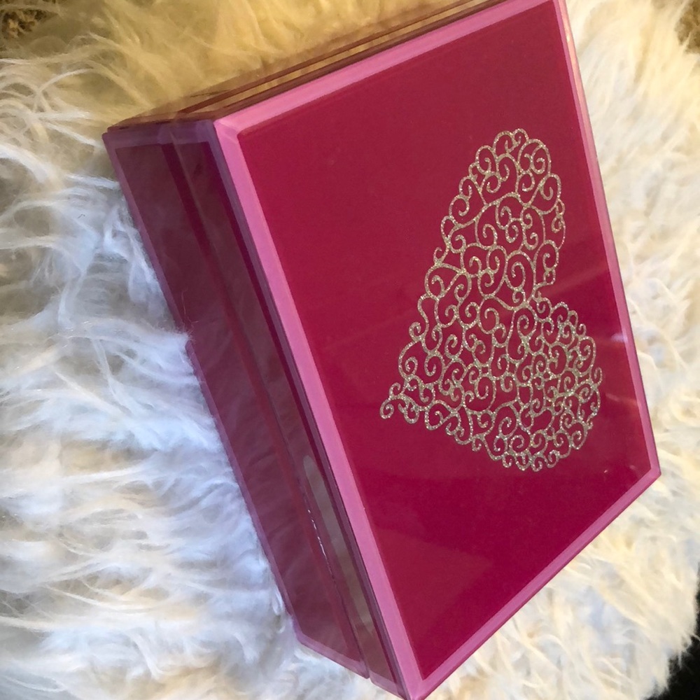 Glass jewelry box
